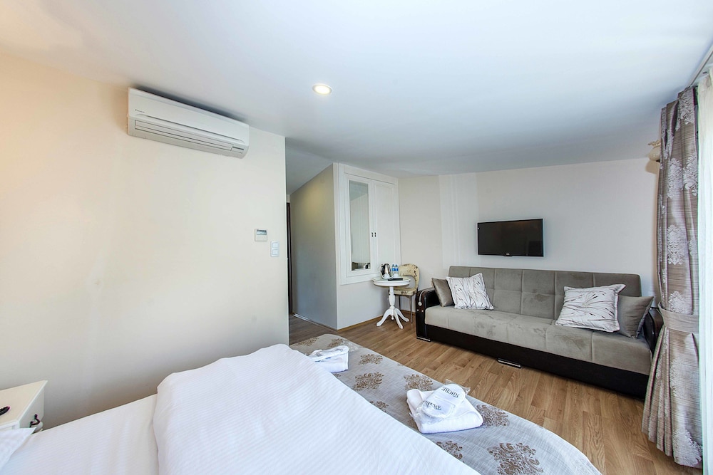 Comfort Suite photo 3