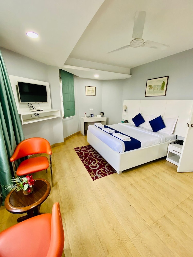 Deluxe Room - Photo 2