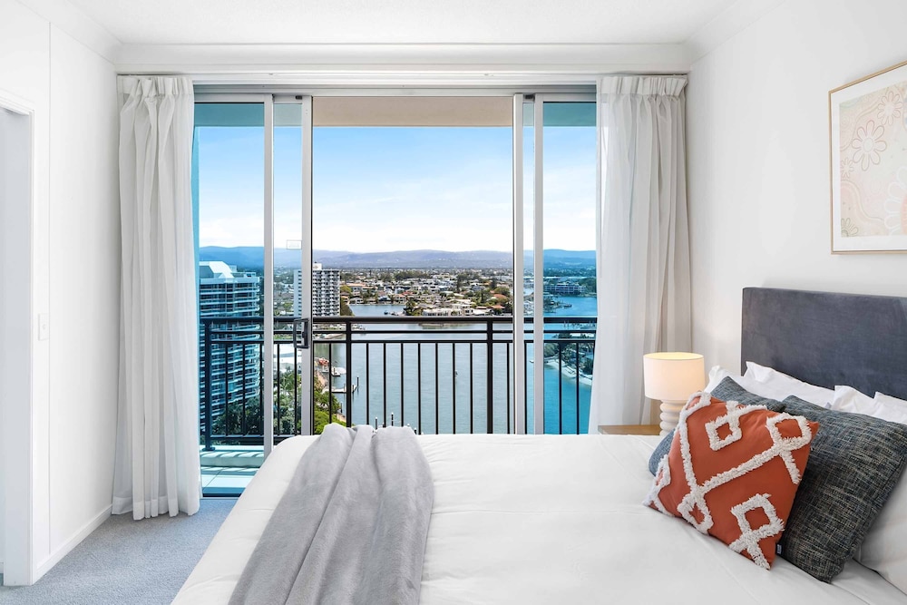 Premium Apartment, 2 Bedrooms, Private Bathroom, River View photo 2