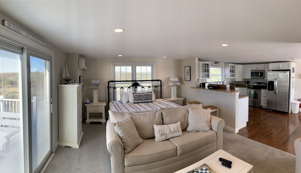 Luxury Suite
