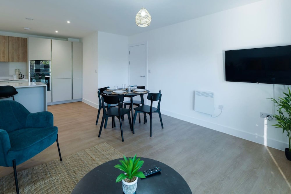 Apartment photo 2