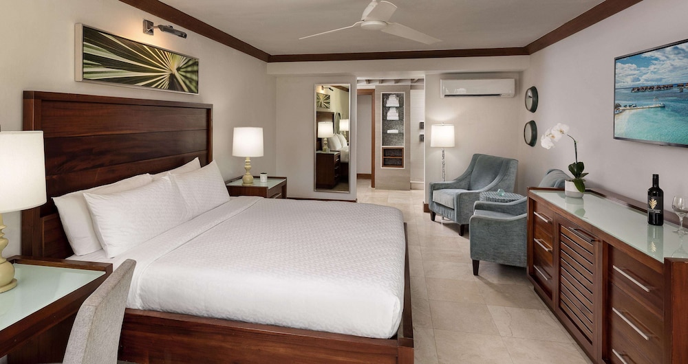 Longshore Luxury Room photo 1