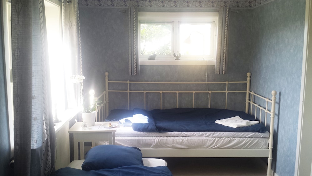 Basic Double Room, Garden View photo 2
