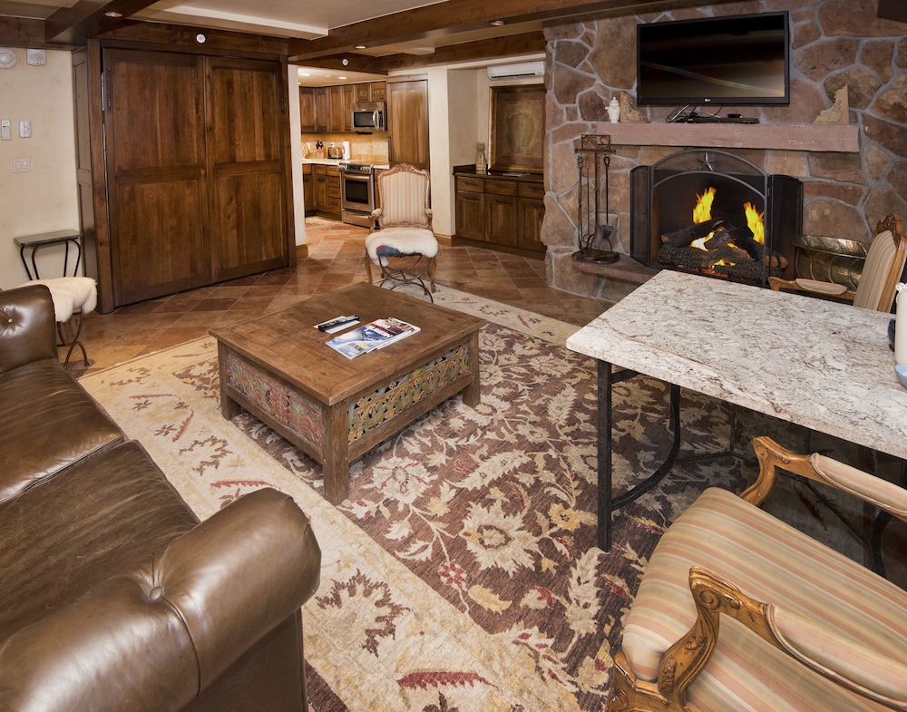 Room, 1 Bedroom (Residence) - Photo 1