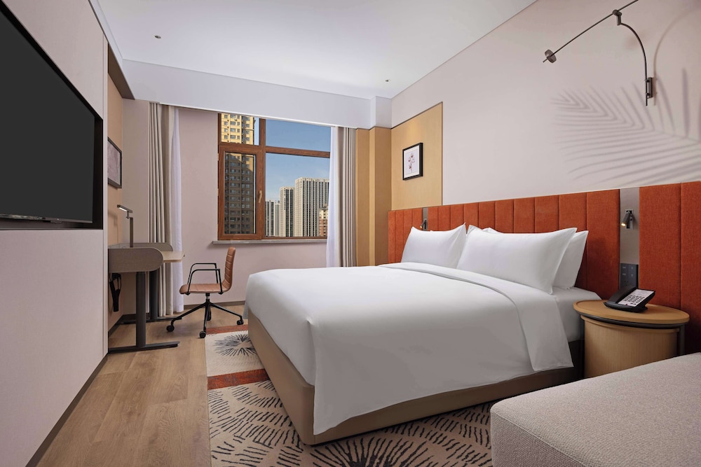 Superior Room, 1 King Bed