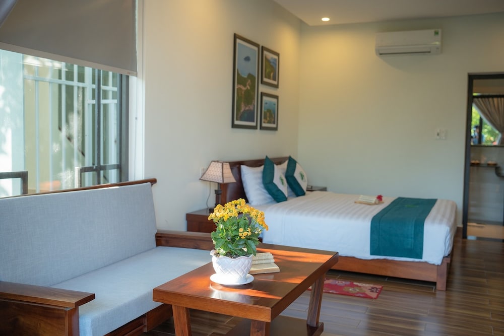 Deluxe Room, Balcony, Garden View photo 3