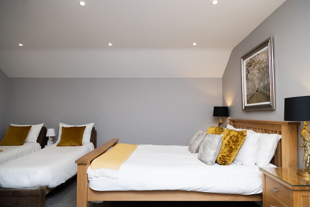 Suite, Ensuite (Family of 3) photo 2
