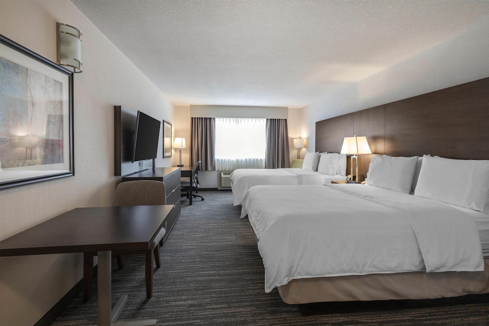 Standard Room, 2 Queen Beds, Non Smoking, Refrigerator & Microwave (Dining Table;Larger Room) - Photo 2