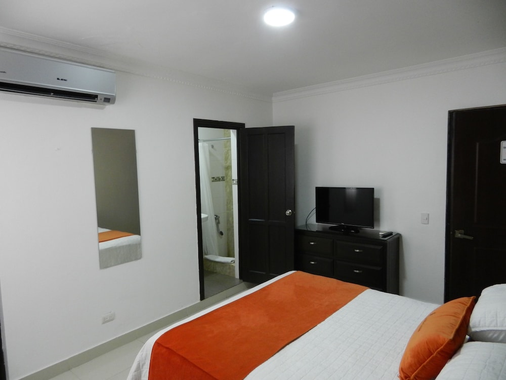 Double Room - Photo 9