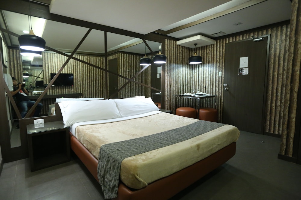 Regular Standard (No Garage) photo 3
