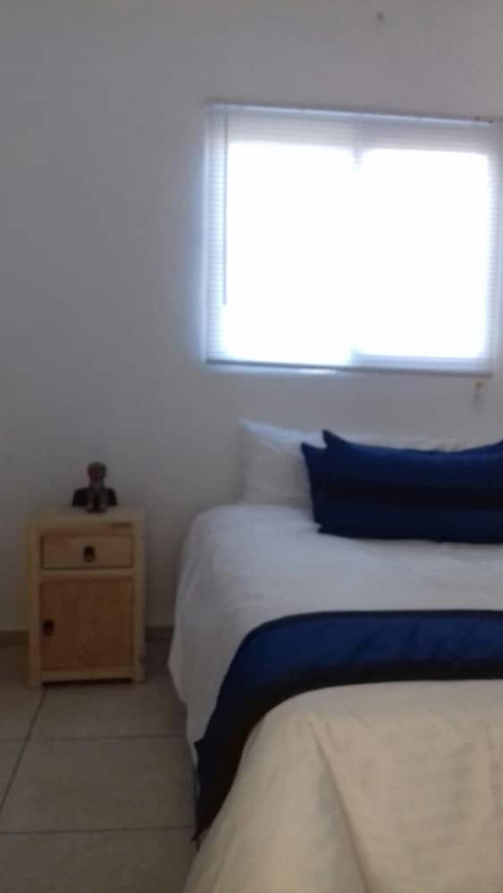 Basic Room photo 2