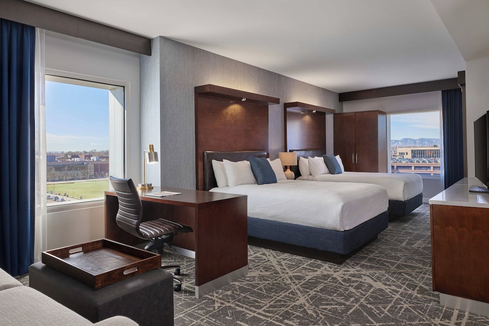 Standard Studio Suite, Multiple Beds - Photo 1