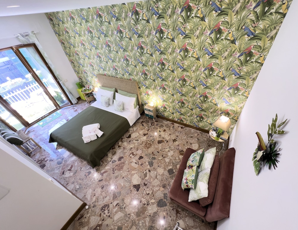 Deluxe Double Room, 1 Queen Bed, Balcony, City View