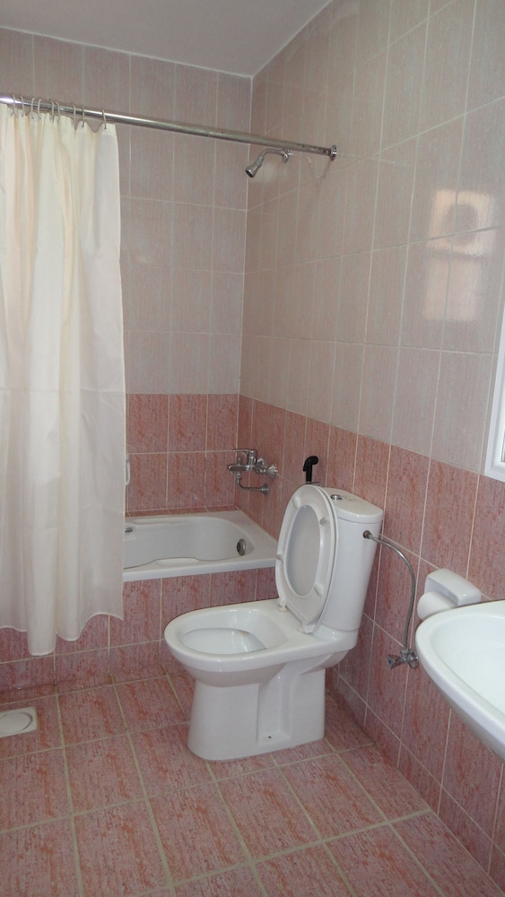 Triple Room - Photo 1