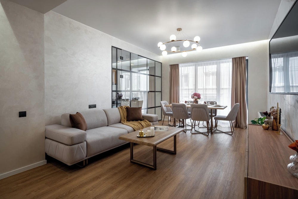 Luxury Apartment