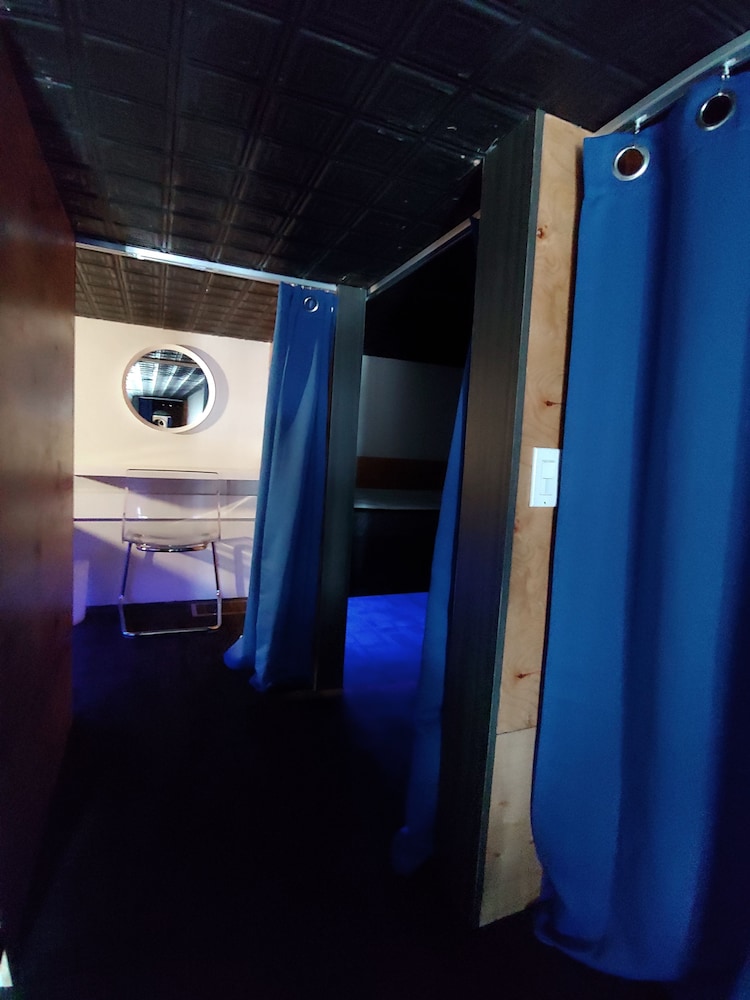 Exclusive Shared Dormitory, 1 Bedroom photo 2