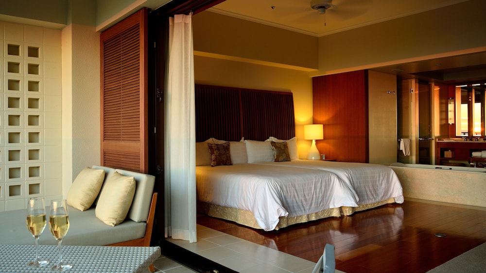 Club Deluxe Lower Floor, with Club Service, Non Smoking - Adult Only 13 or over photo 1