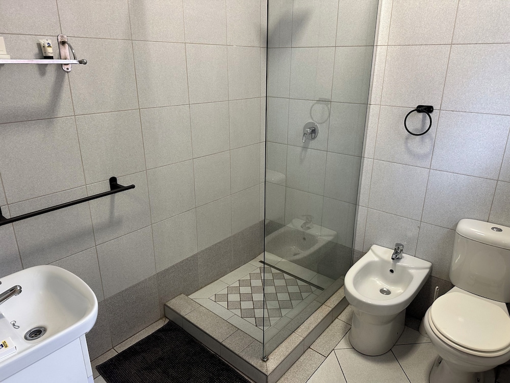 Executive Double Room - Photo 6