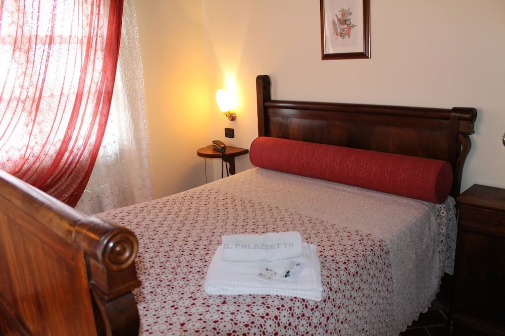 Suite, Terrace, Mountain View photo 3