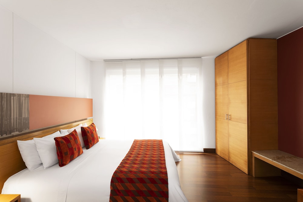 Standard Room, 1 Queen Bed - Photo 11