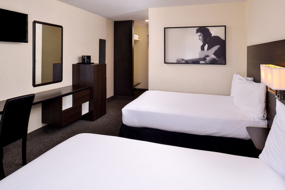 Standard Double Room (Full) - Photo 1