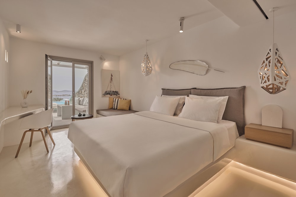 Junior Studio Suite