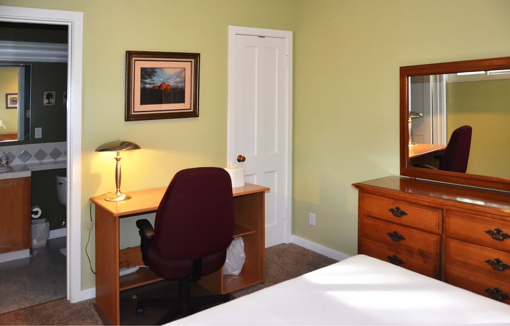 Standard Room, 1 Double Bed, Courtyard View photo 3