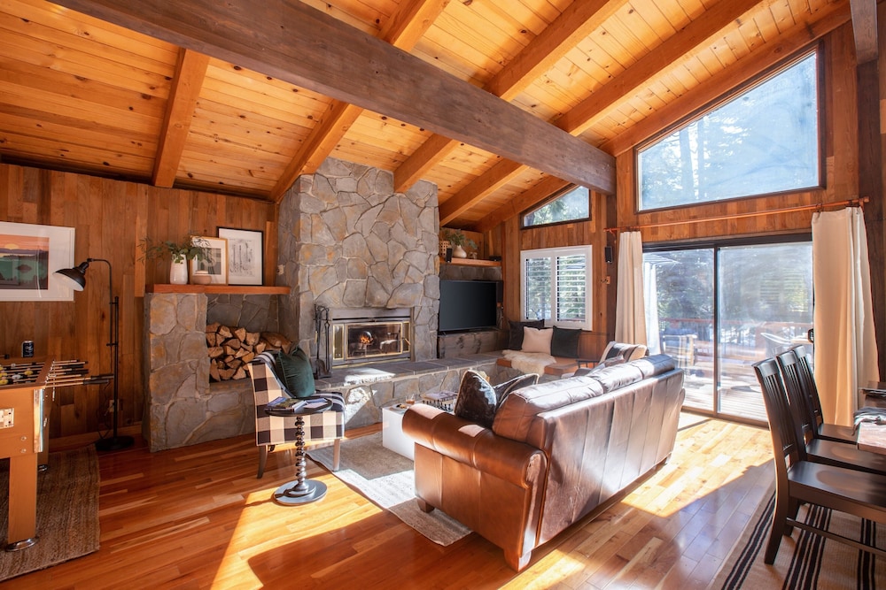 House (4 Bedrooms)