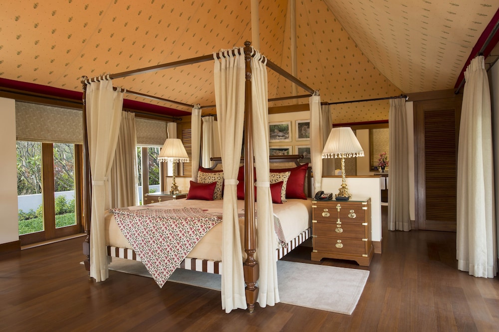 Royal Tent, Garden Area