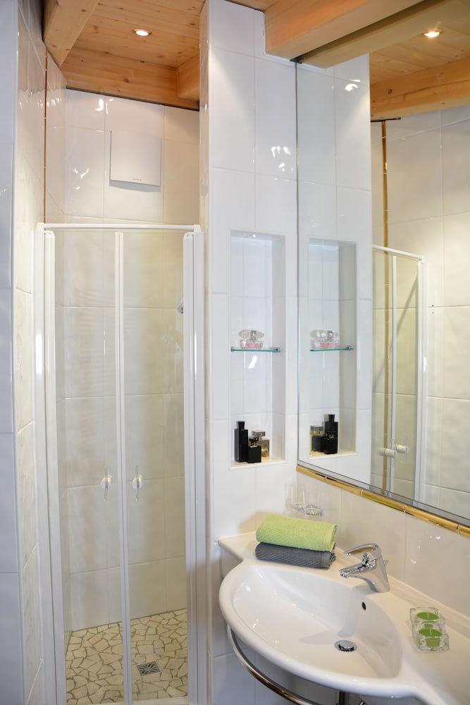 Apartment, 2 Bedrooms (Type E + 130.- cleaning fee per week) photo 3