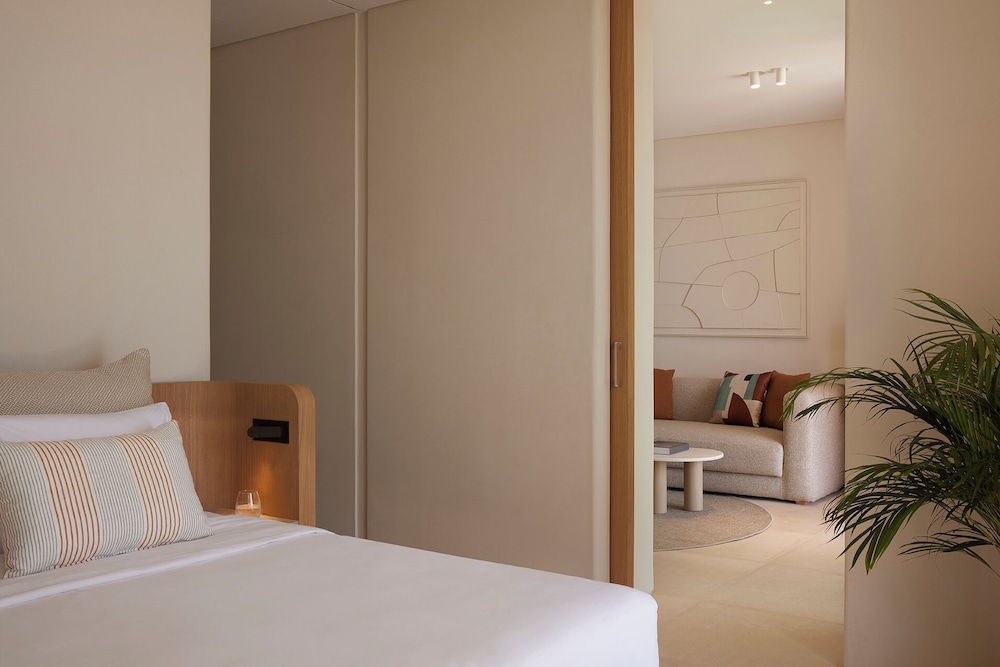 The Coast Grand Two Bedroom Suite with Pool
