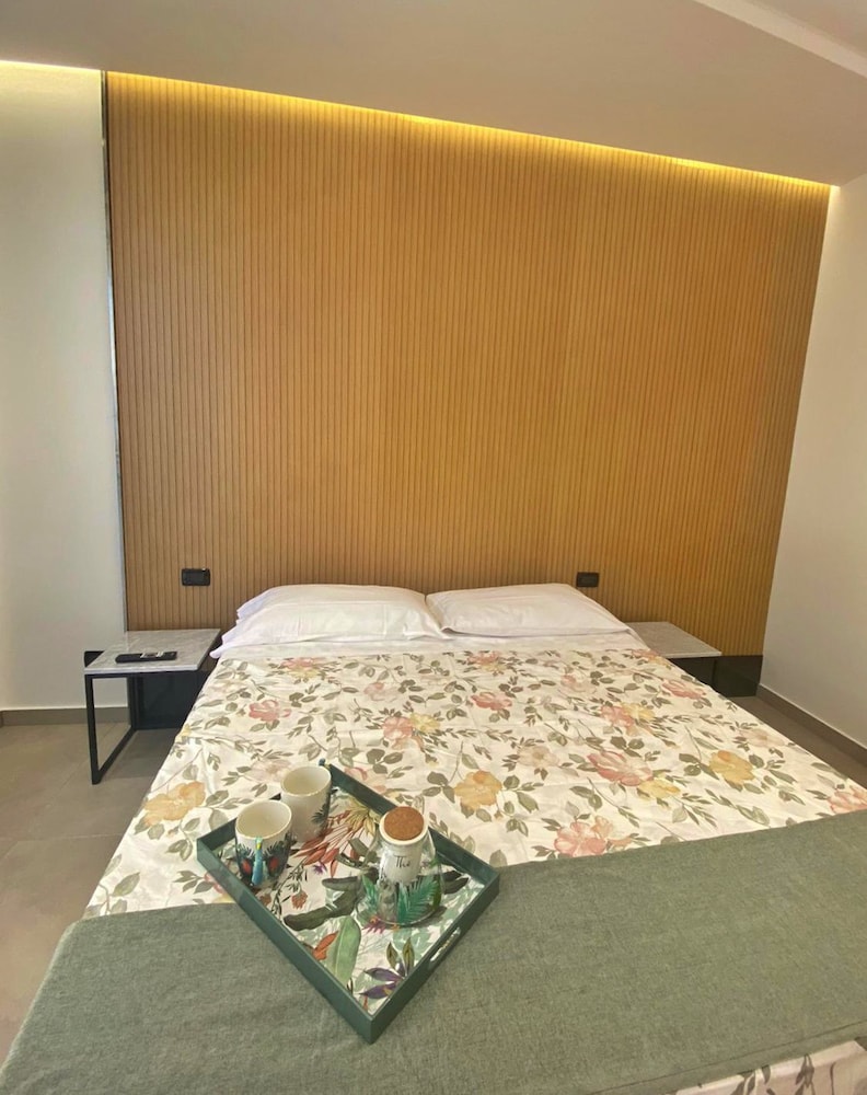 Deluxe Double Room - Photo 2