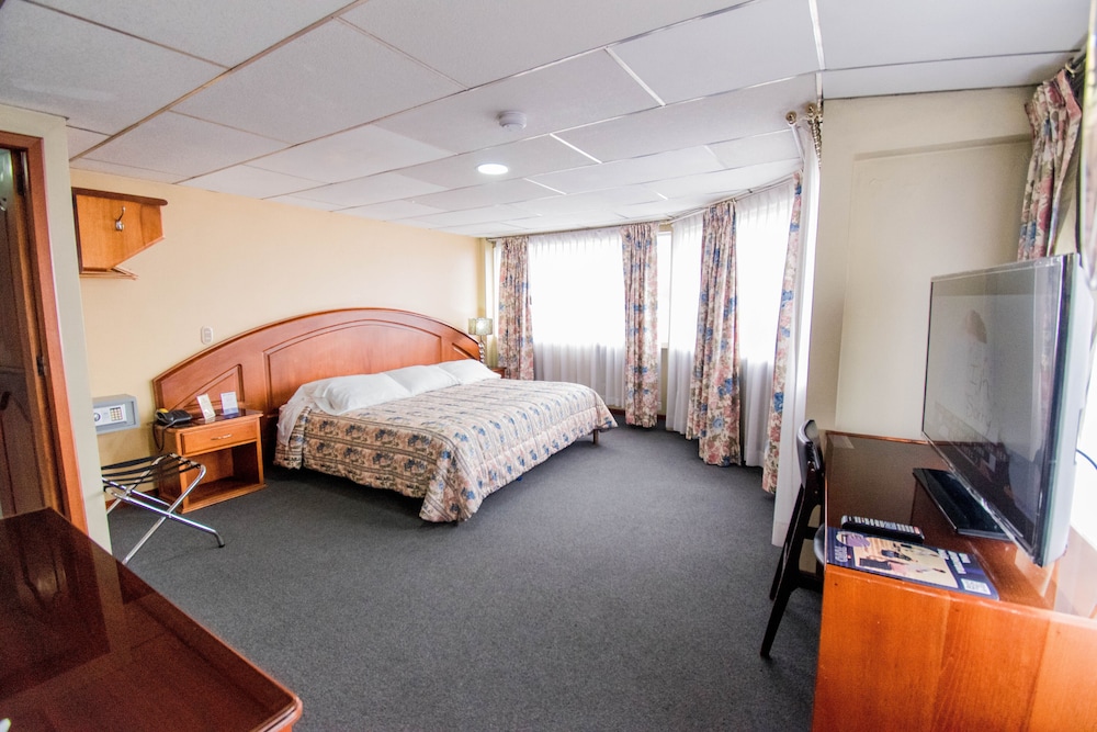 Double Room, 1 King Bed photo 1