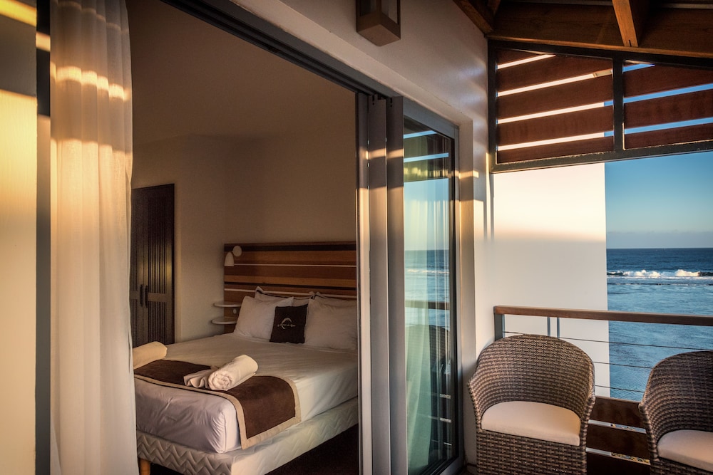Deluxe Double or Twin Room, Pool View photo 2