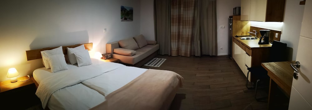 Classic Studio, Accessible, Ensuite (Ground Floor 11,22,32,51) photo 3