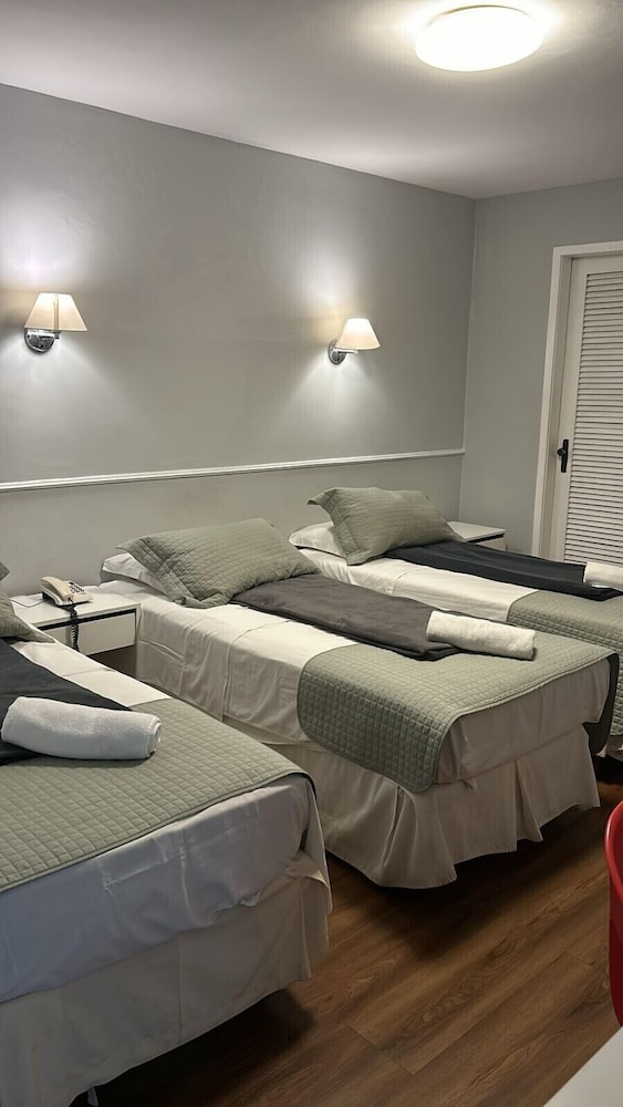 Standard Triple Room, 3 Twin Beds photo 2