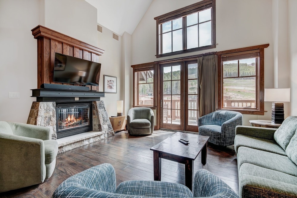 Condo, 4 Bedrooms