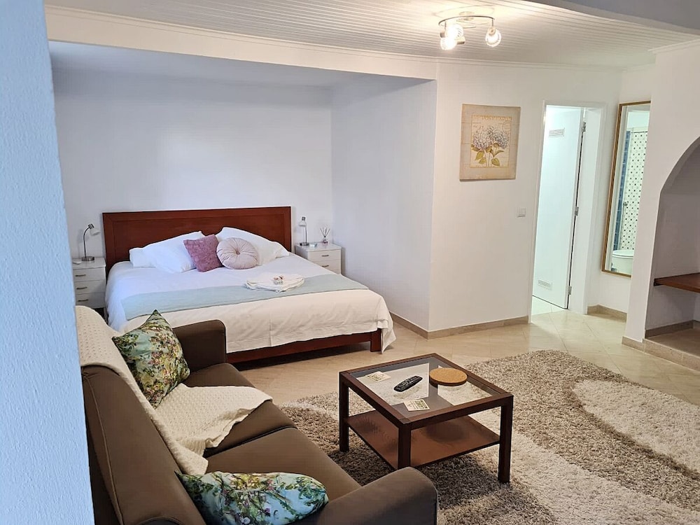 Deluxe Studio Suite, Garden View photo 1