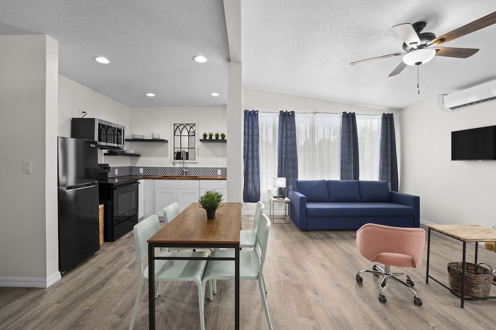 Deluxe Suite photo 1