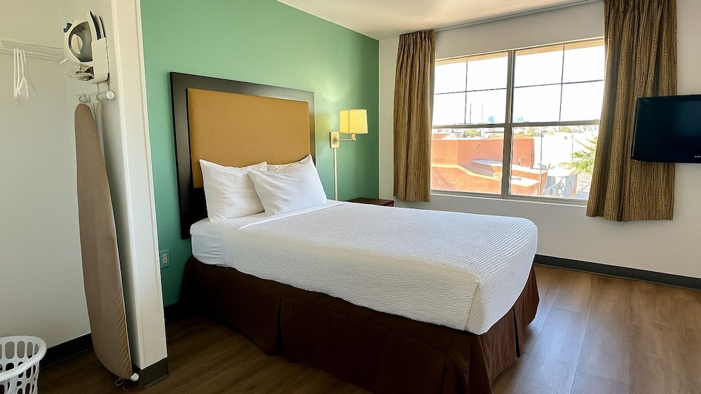 Suite, 1 Double Bed, Non Smoking - Photo 5