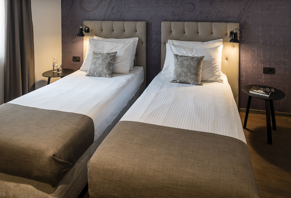 Comfort Double or Twin Room - Photo 17