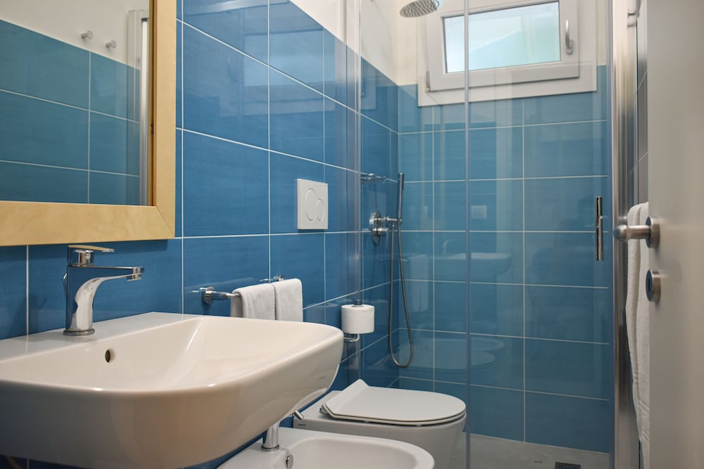 Standard Triple Room, Ensuite, Garden View photo 2