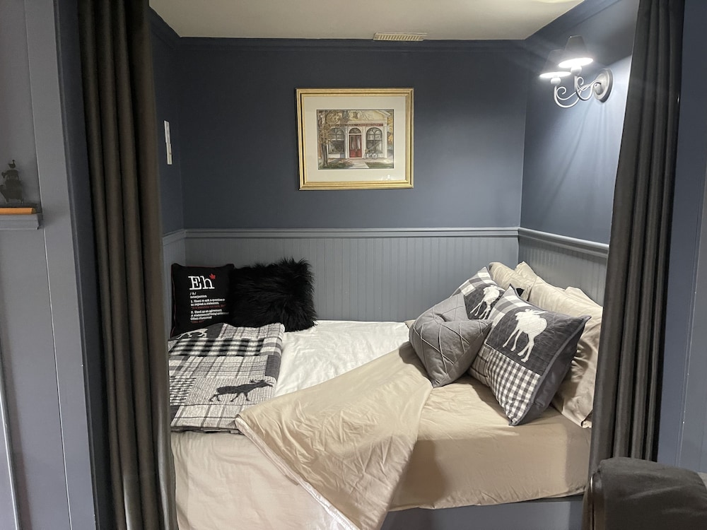 Cottage Room