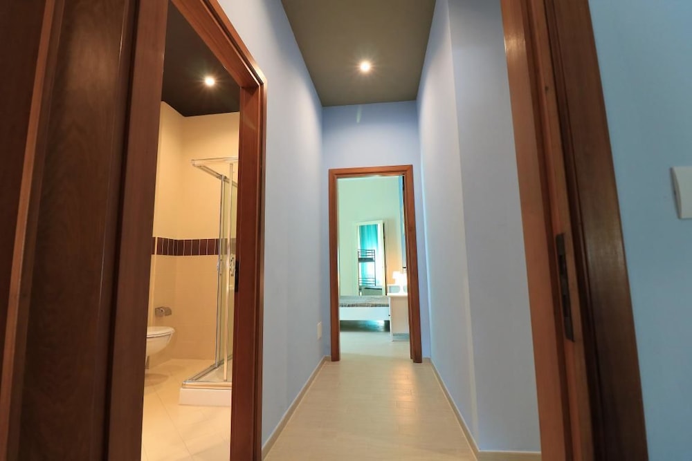 House, 2 Bedrooms, Kitchen photo 3