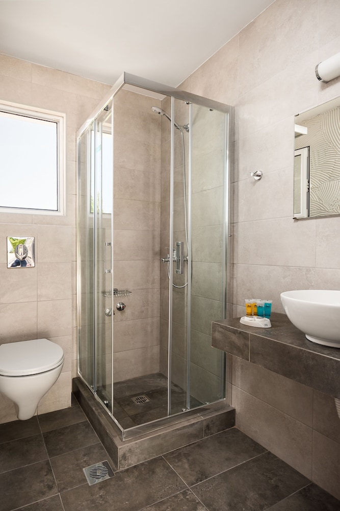 Standard Triple Room, Sea View photo 2