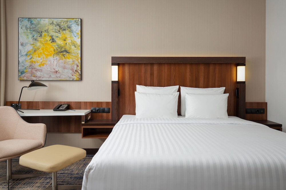 Junior Suite, 1 Bedroom - Photo 1