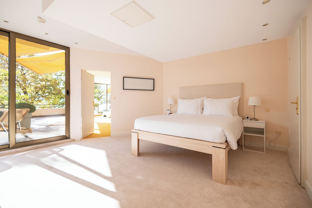 Royal Suite, 2 Bedrooms, Terrace, Lake View