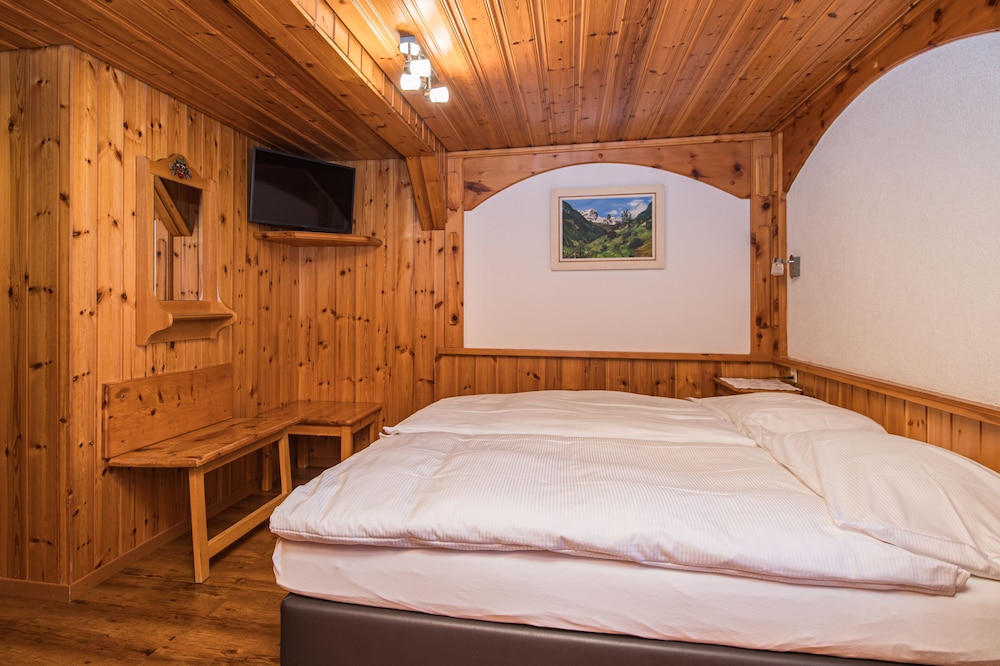 Chalet Double Room photo 1