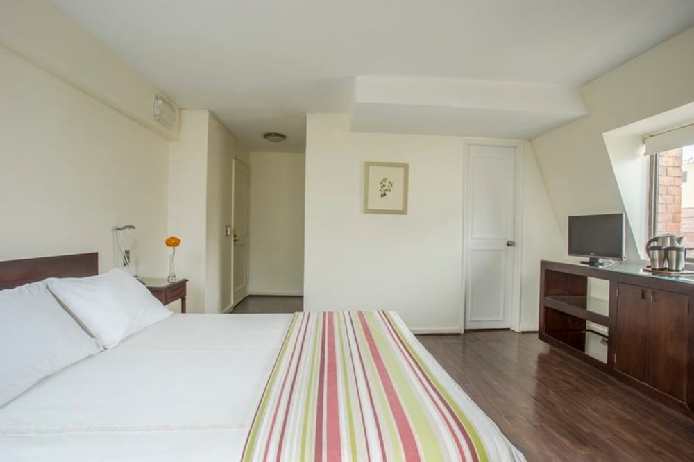 Standard Double Room - Photo 7