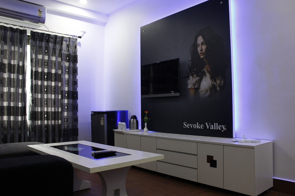 Royal Executive Suite photo 3